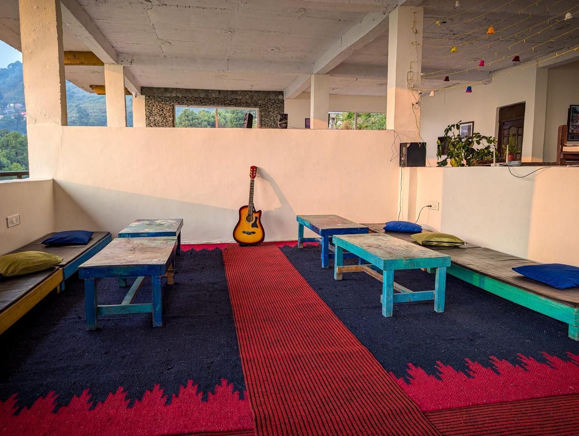 Hobo Hostel Dharamshala Extérieur photo